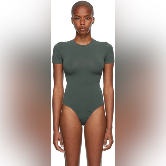 SKIMS Grey Cotton 2.0 Jersey T-Shirt Bodysuit - Picture 3 of 7